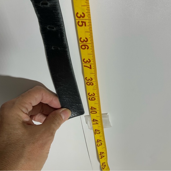 Suzi Roher Canada Black Leather Belt w/Silver Rectangle Hardware w/Silver Buckle - Picture 13 of 14